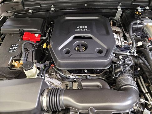 Used 2019 Jeep Wrangler Unlimited Sport S image 30