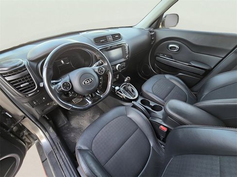 Used 2018 Kia Soul ! image 44