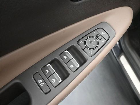 Used 2021 Hyundai Santa Fe Limited image 13