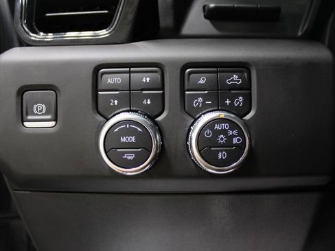 Used 2025 GMC Sierra 1500 AT4X AWD/4WD image 44