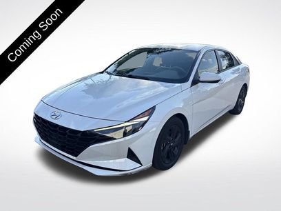 Used 2022 Hyundai Elantra SEL w/ Convenience Package