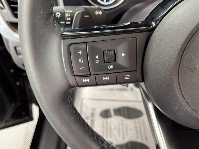 Used 2023 Nissan Rogue SV w/ SV Premium B Package FWD image 24