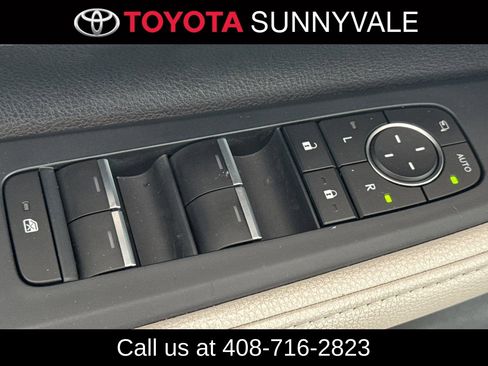 Used 2025 Toyota Grand Highlander AWD Hybrid image 18