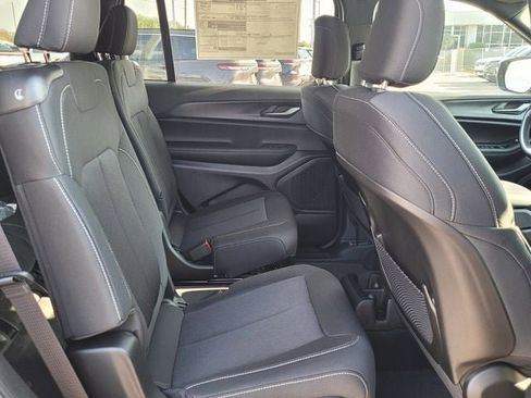 New 2025 Jeep Grand Cherokee L Laredo w/ Luxury Tech Group I image 14