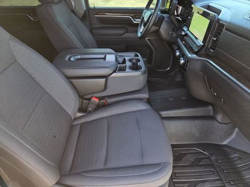 Used 2025 GMC Sierra 2500 SLE w/ SLE Value Package; AWD/4WD image 33