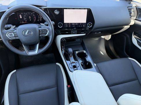 Used 2022 Lexus NX 250 FWD image 15