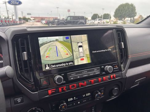 Used 2025 Nissan Frontier PRO-4X w/ Pro Convenience Package AWD/4WD image 28