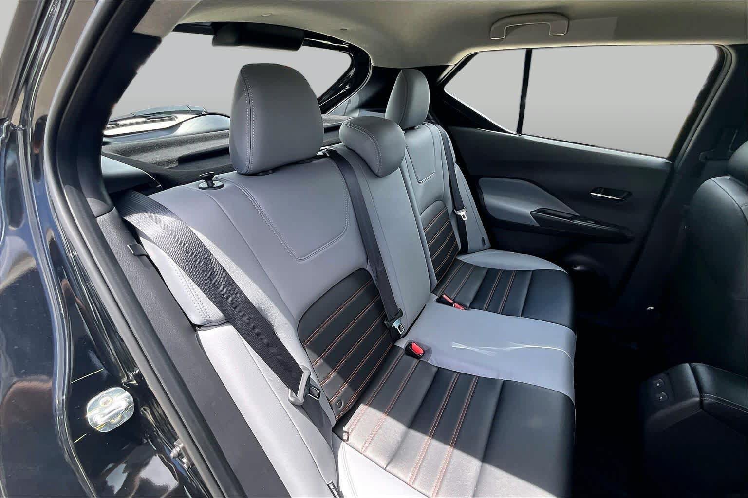 Used 2024 Nissan Kicks SR w/ SR Premium Package FWD image 19