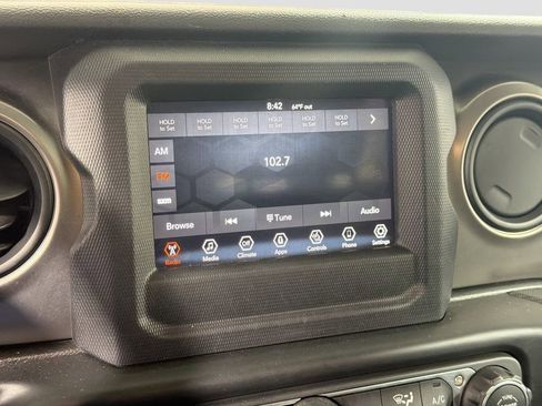 Used 2020 Jeep Wrangler Unlimited Sport S AWD/4WD image 16