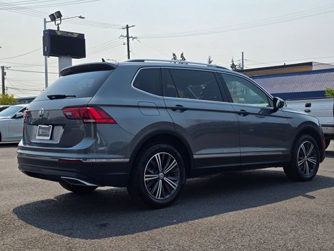 Used 2019 Volkswagen Tiguan SEL FWD image 6