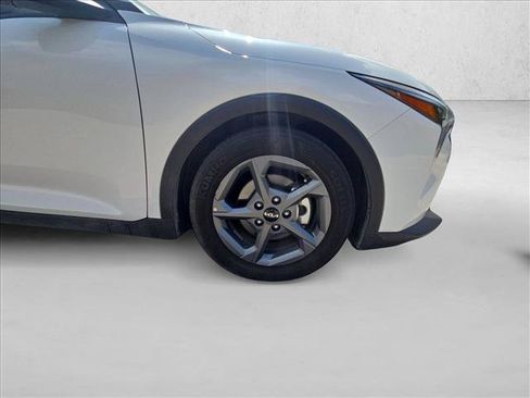 Used 2025 Kia K4 FWD image 21