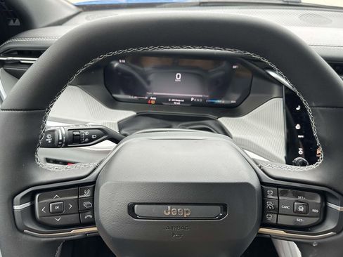 New 2026 Jeep Cherokee Limited AWD/4WD image 14