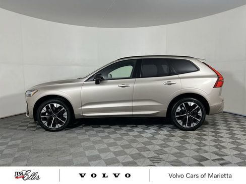 Used 2026 Volvo XC60 B5 Plus w/ Protection Package Premier image 5