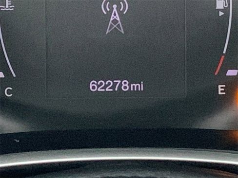 Used 2021 Jeep Compass Latitude image 27