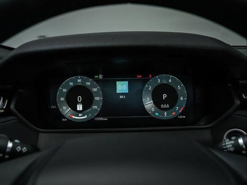 Used 2026 Land Rover Range Rover Velar S AWD/4WD image 21