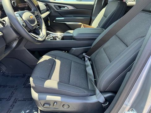 New 2026 Chevrolet Traverse LT FWD image 15