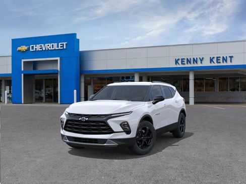 New 2026 Chevrolet Blazer LT w/ Convenience Package FWD image 8