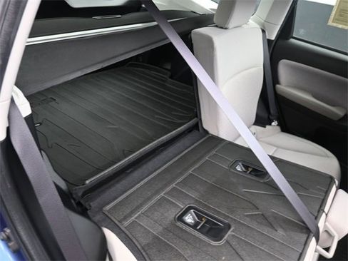 Used 2018 Subaru Forester 2.5i Premium w/ All-Weather Package image 27