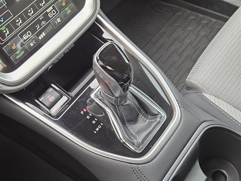 Certified 2025 Subaru Outback Premium image 16