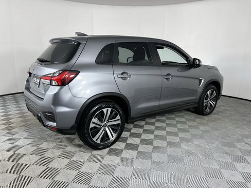 Used 2025 Mitsubishi Outlander Sport SE image 5