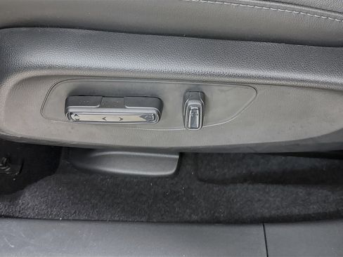 Certified 2026 Honda HR-V EX-L image 22