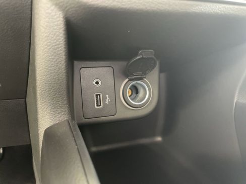 Certified 2025 Nissan Kicks Play S image 25