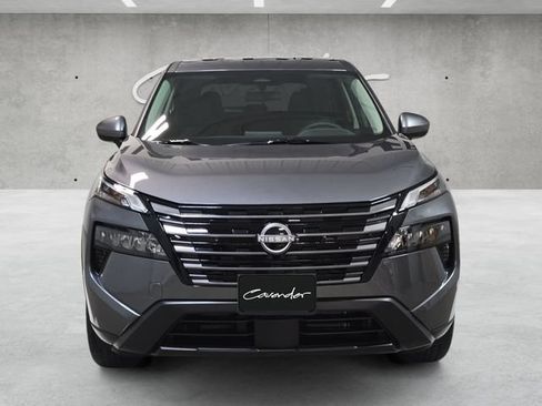 New 2026 Nissan Rogue SV AWD/4WD image 18