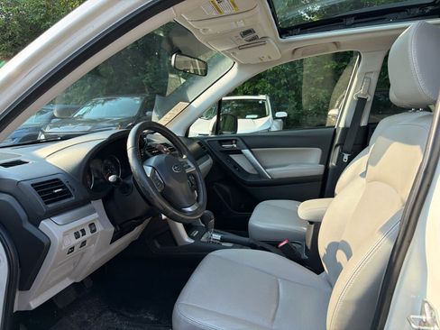 Used 2015 Subaru Forester 2.5i Limited AWD/4WD image 5
