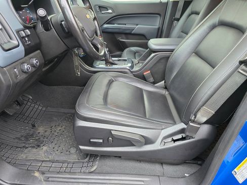 Used 2022 Chevrolet Colorado Z71 w/ Trail Boss Package image 23