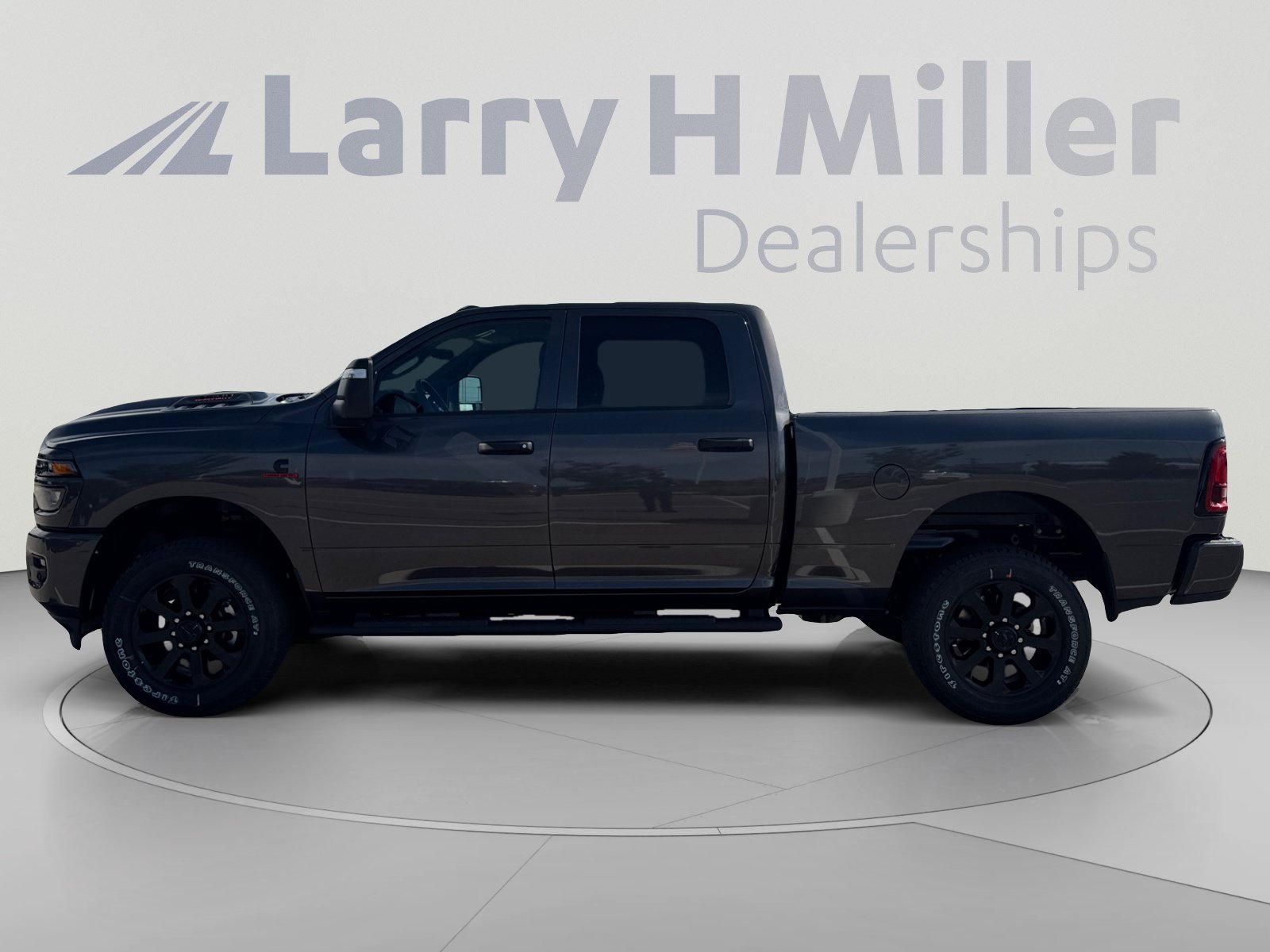 New 2027 RAM 2500 Tradesman AWD/4WD image 2