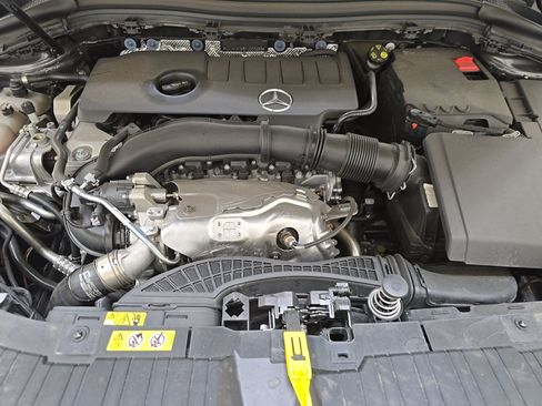 Used 2023 Mercedes-Benz GLA 250 w/ Premium Package image 15