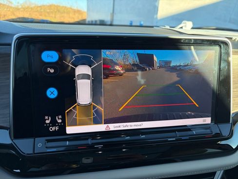 New 2026 Volkswagen Atlas SE image 18