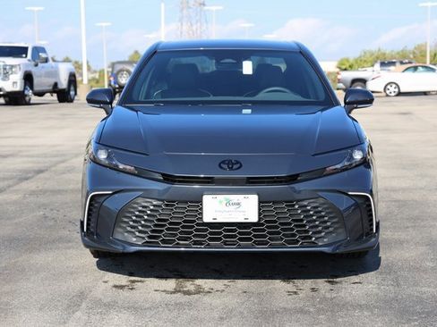 New 2026 Toyota Camry SE image 2