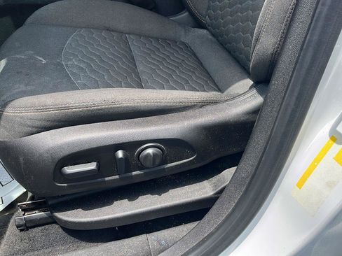 Used 2018 Chevrolet Equinox LT AWD/4WD image 18
