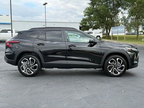 New 2026 Chevrolet Trax RS w/ Driver Confidence Package image 7