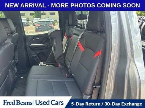 Used 2023 Chevrolet Colorado Z71 w/ Z71 Convenience Package 2 AWD/4WD image 11