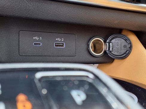 Used 2021 Nissan Rogue Platinum image 14