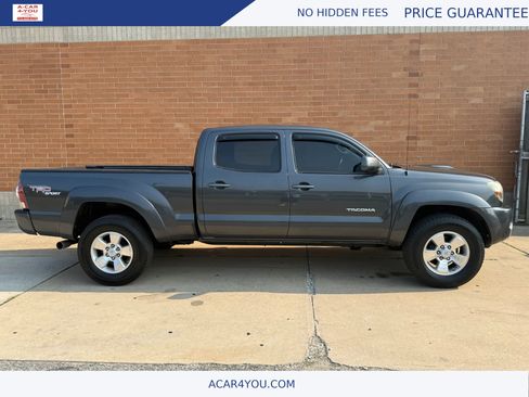 Used 2011 Toyota Tacoma 4x4 Double Cab w/ TRD Sport Pkg image 10
