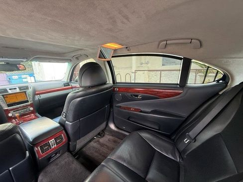 Used 2010 Lexus LS 460 L RWD image 16