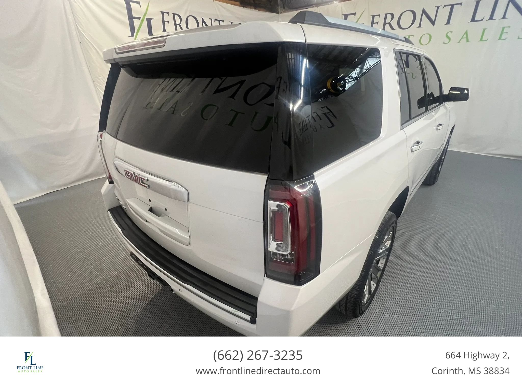 Used 2017 GMC Yukon Denali AWD/4WD image 7