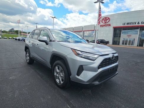 Certified 2025 Toyota RAV4 XLE AWD/4WD image 1