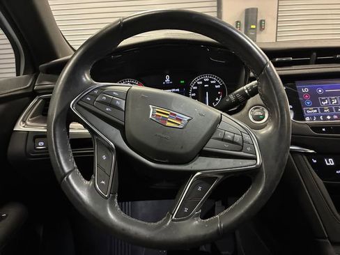 Certified 2023 Cadillac XT5 Luxury FWD image 14