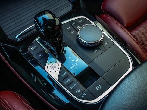 Used 2023 BMW X4 M40i w/ Premium Package image 24