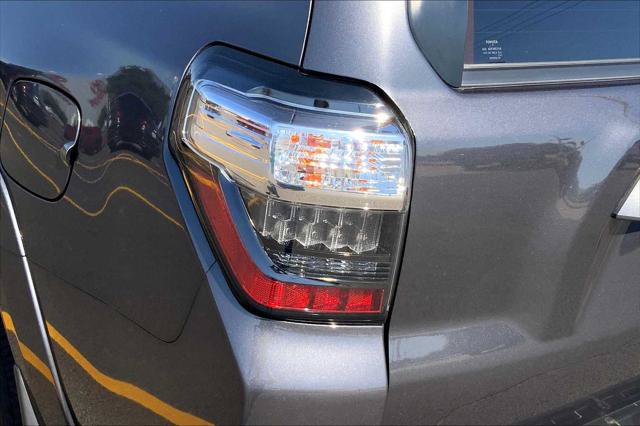 Certified 2023 Toyota 4Runner SR5 Premium w/ Moonroof Package AWD/4WD image 29