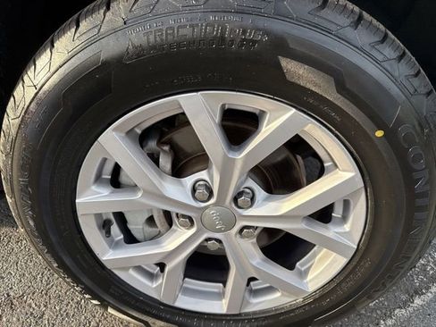 Certified 2022 Jeep Grand Cherokee Limited image 10