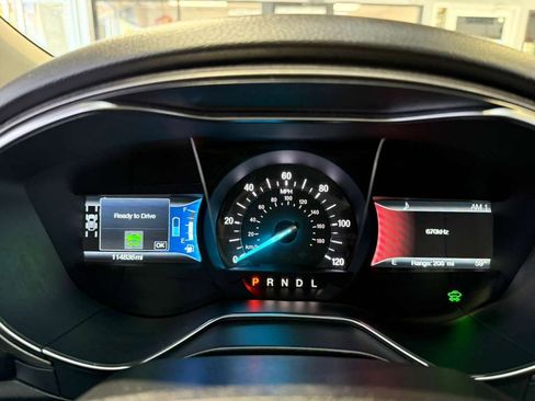 Used 2018 Ford Fusion SE w/ Equipment Group 602A image 15