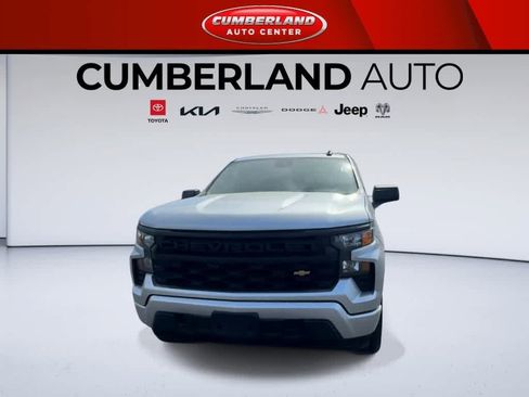 Used 2022 Chevrolet Silverado 1500 Custom AWD/4WD image 3