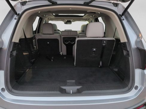 Used 2024 Honda Pilot Touring image 32
