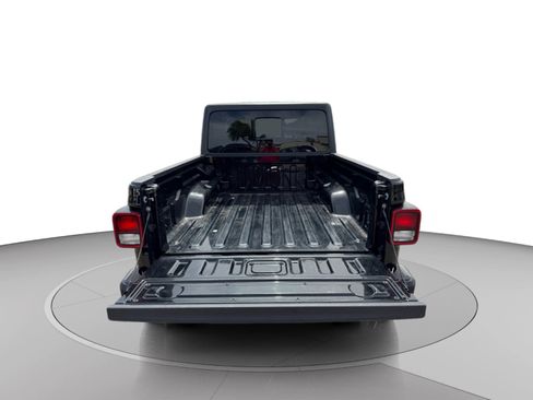 Used 2022 Jeep Gladiator Overland AWD/4WD image 24