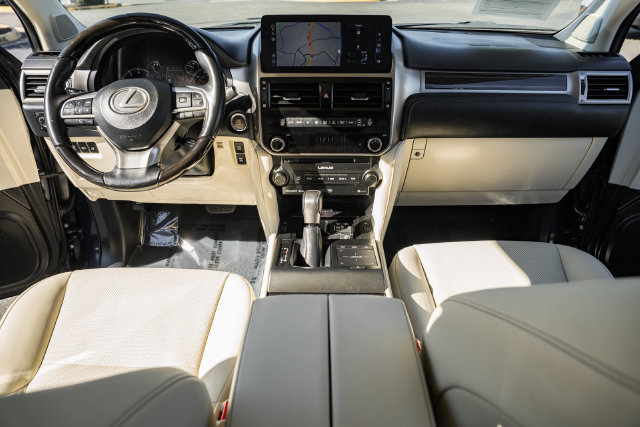 Used 2022 Lexus GX 460 Premium w/ Premium Plus Package AWD/4WD image 18